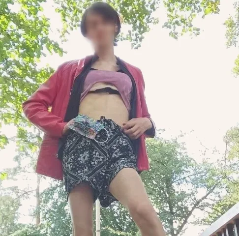 Hannah, 22