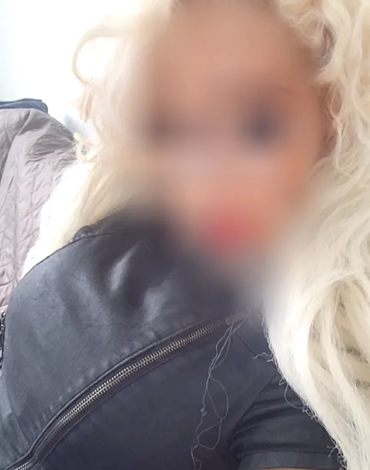 Saoirse, 30