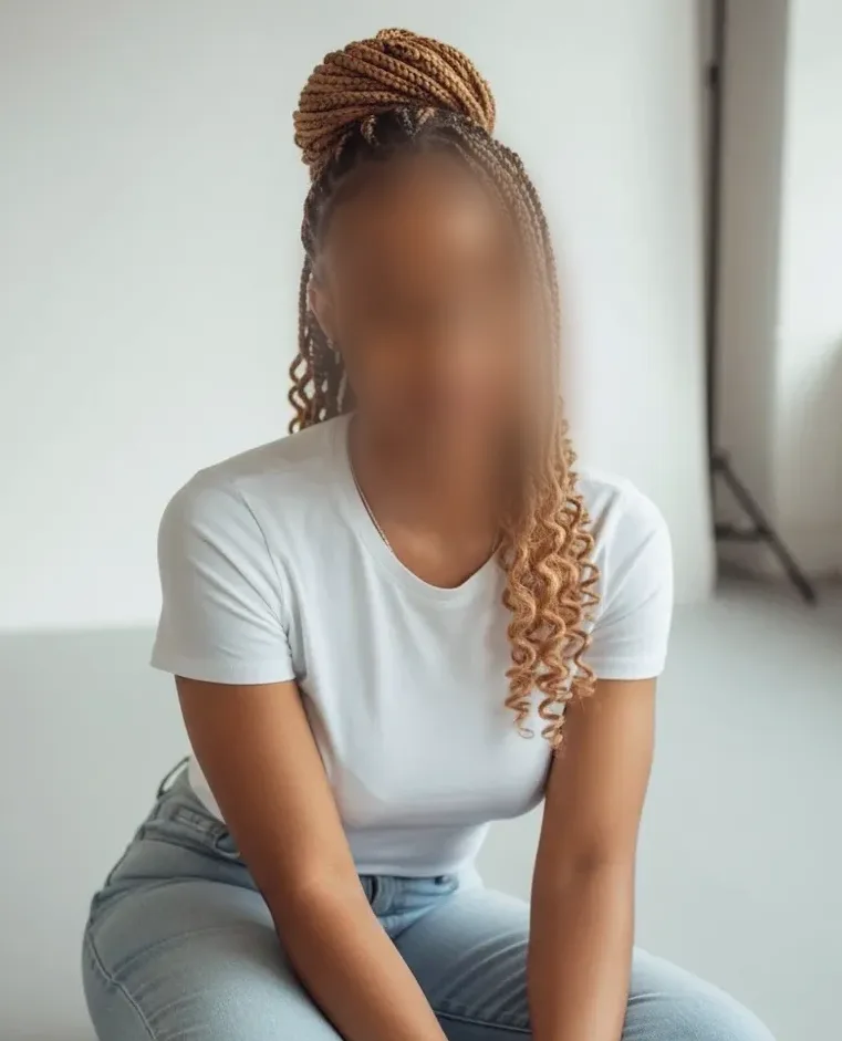 Tiana, 28