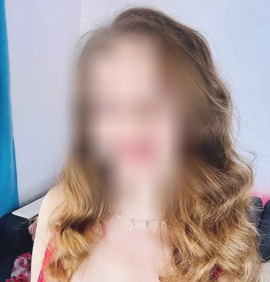 Yasmin, 26
